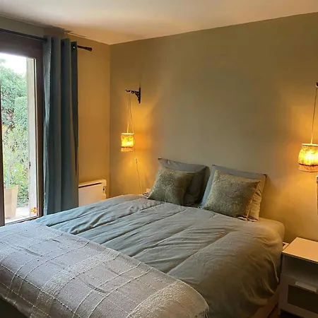 Casa vacanze Provencal And Pool - 4 Bedrooms - Up To 10 People